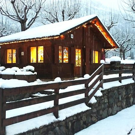 Bungalows Nou Camping La Guingueta D'Aneu المظهر الخارجي الصورة