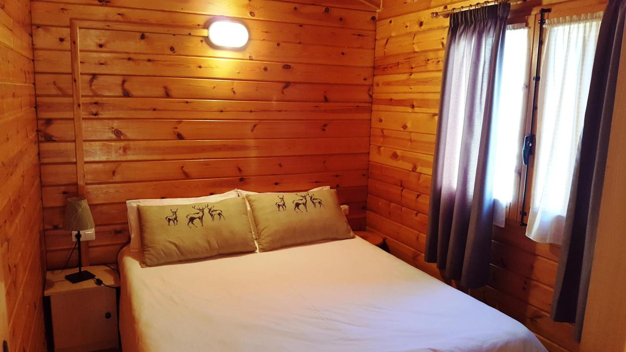 Bungalows Nou Camping La Guingueta D'Aneu المظهر الخارجي الصورة