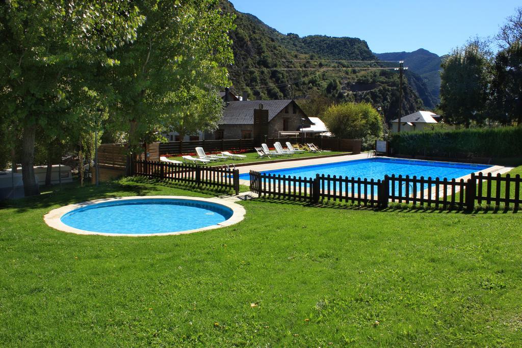 Bungalows Nou Camping La Guingueta D'Aneu المظهر الخارجي الصورة