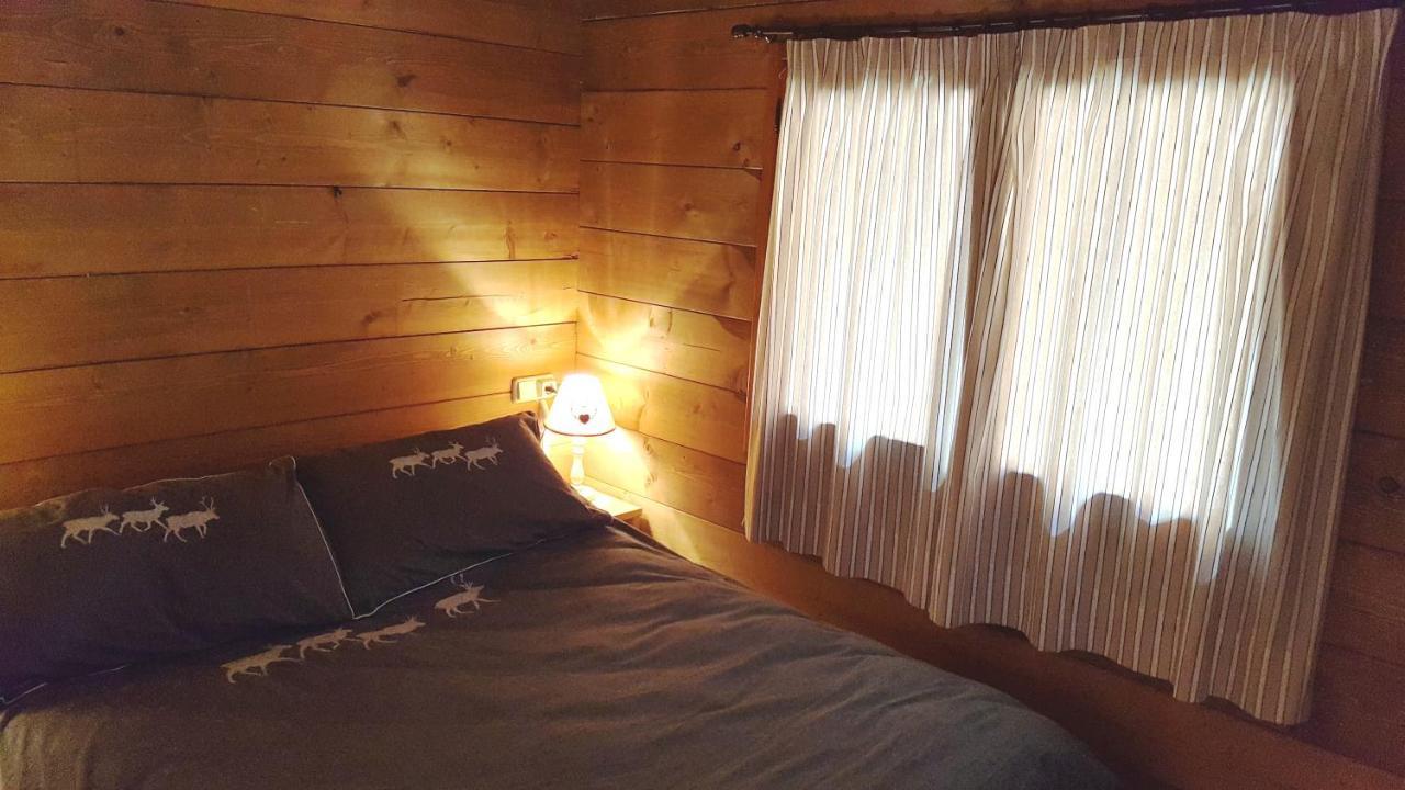 Bungalows Nou Camping La Guingueta D'Aneu المظهر الخارجي الصورة